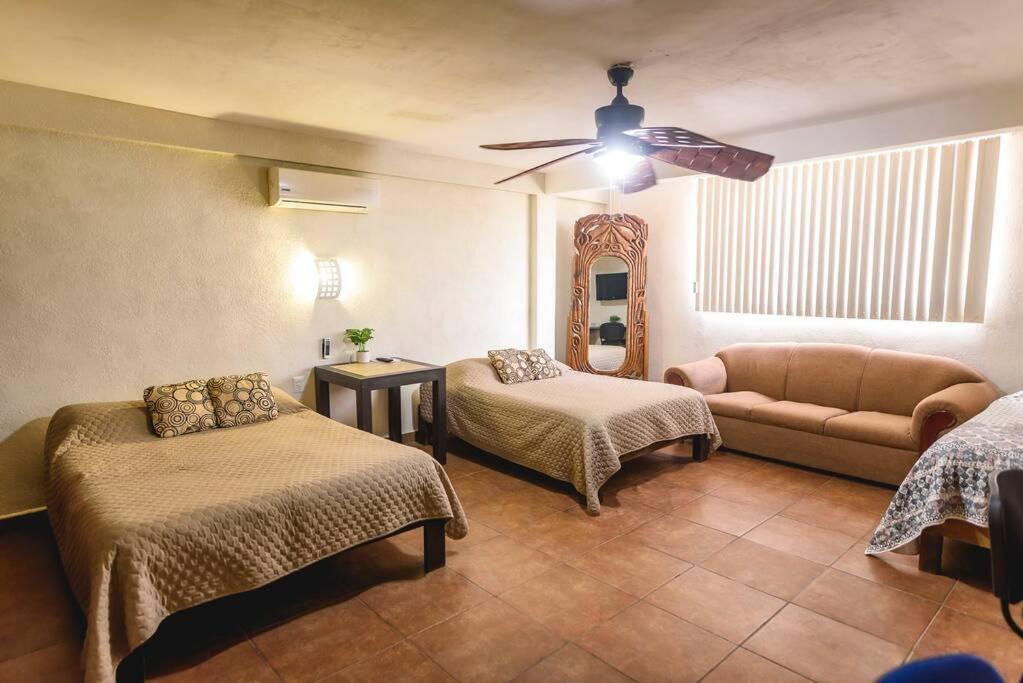 Departamento Grande Con 2 Recamaras Con Aire 5 Camas Wifi 115Mb, Cocina .Cochera Techada, #4 ซิวดัด วัลเลส ภายนอก รูปภาพ